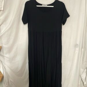 Elegant Black Maxi Dress